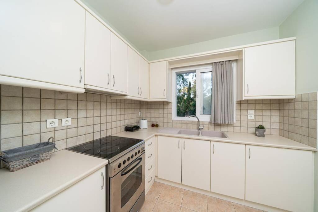 Central & Elegant Suite With Private Garden Argostoli  Luaran gambar